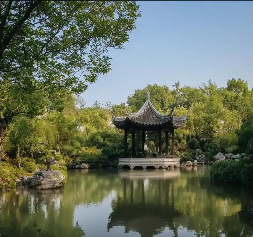 余庆县摆布餐饮有限公司